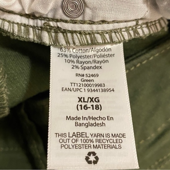 Time And Tru Shorts Women’s Size 16-18 Green‎ New - Picture 8 of 9